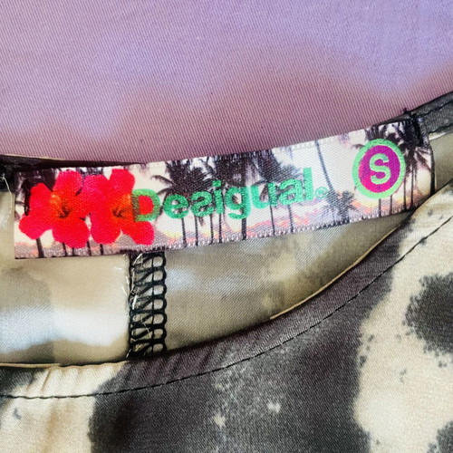 Desigual top like new, colorful, size S