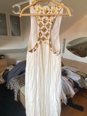 Φόρεμα Sundress άσπρο μεταχειρισμένο με χρυσό ντεσέν