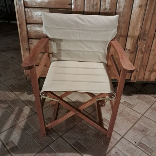 Director chair like new with removable washable fabric