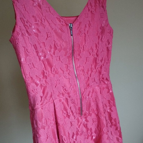 Vintage lace top used, coral to red, size M