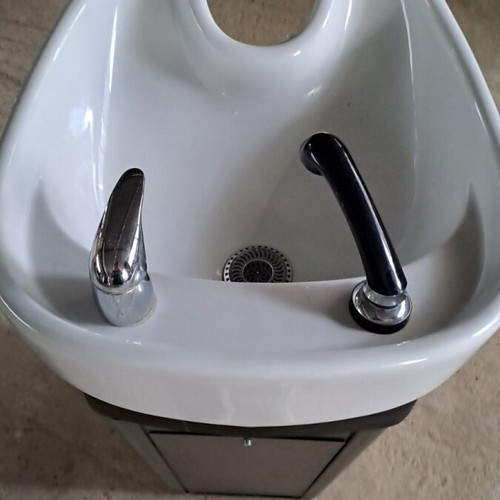 Hair Salon Shampoo Basin with Professional Chair like new
