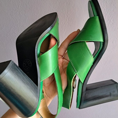 Bimba Y Lola Green Leather Sandals New Size 39