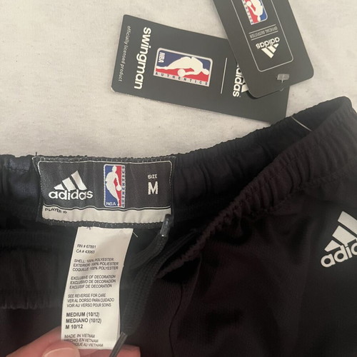 Chicago Bulls Adidas Swingman Youth Shorts new with tags Medium 10-12