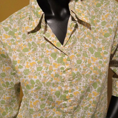 Mode Classic vintage women's shirt with floral pattern, new