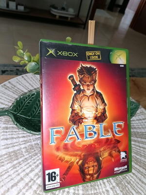 Fable Xbox σε εξαιρετική κατάσταση με manual και κουτί