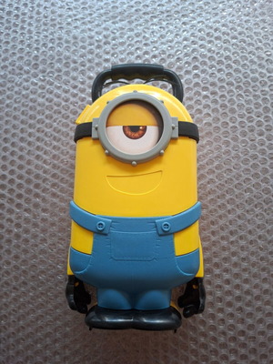 Minion Stuart Plastic Carrying Case used