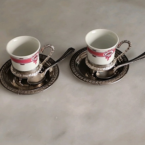 Set of 2 vintage Karlsaen Bavaria cups like new