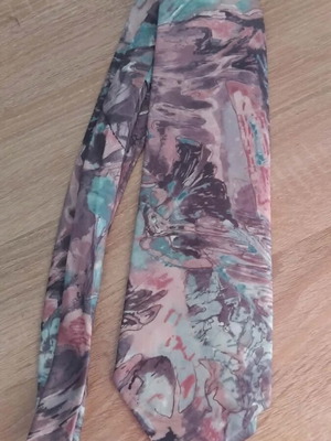 Tie like new, multicolored