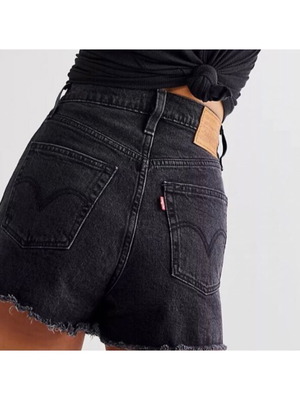 Levi's ribcage jean shorts - OPPORTUNITY! Size 28 - like new