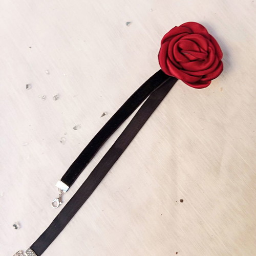 Black velvet choker with large red fabric flower new
