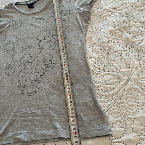 Guess women's T-shirt used, grey with black tropical flower design, size L