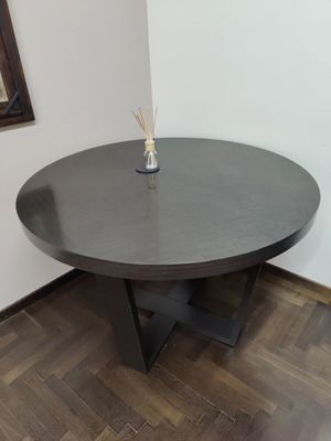 Round table used dark brown