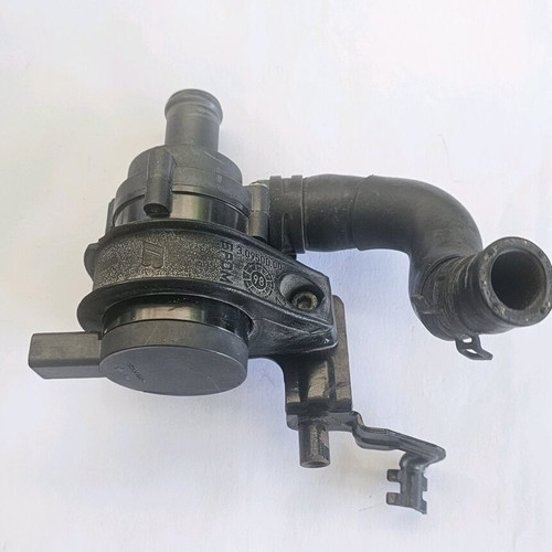 Golf 5 Tsi water pump used
