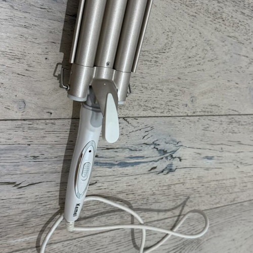 Hair iron for wavy look, new