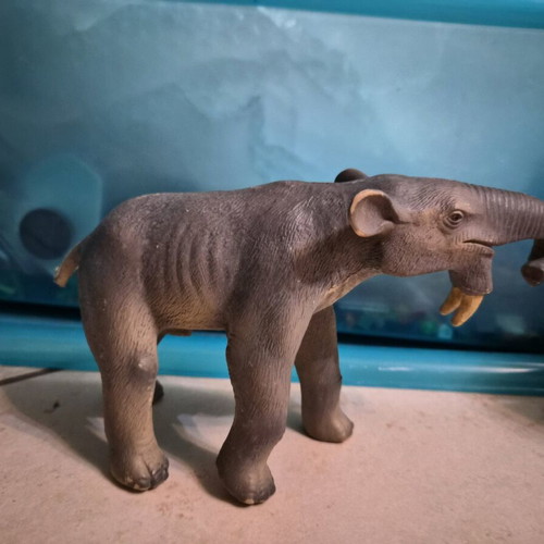BULLYLAND Prehistoric Deinotherium Tusk Elephant like new
