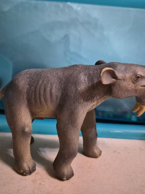 BULLYLAND Prehistoric Deinotherium Tusk Elephant like new