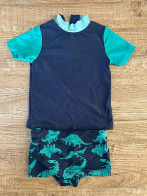 Σετ μαγιώ DPAM μπλουζάκι Blue Wave και μαγιώ Dino σαν καινούργιο