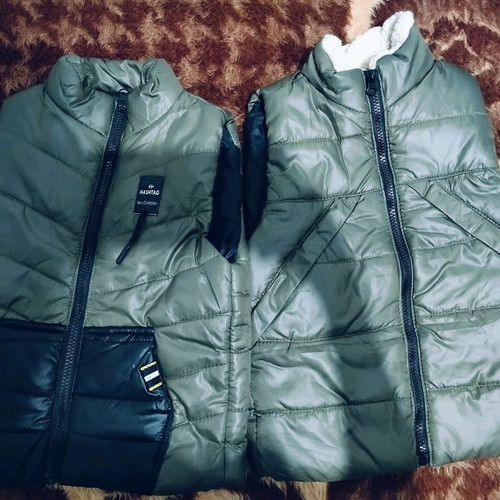 Children's vests size 3 and 4 like new