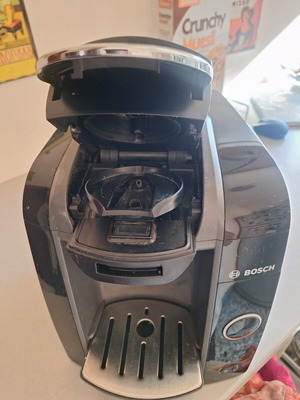 Tassimo Bosch espresso coffee maker black color like new caps system