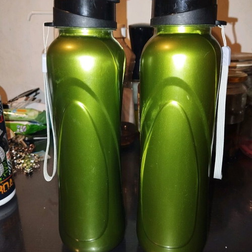 Sports bottles like new, pack of 2