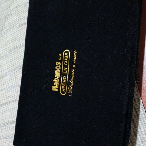 Cohiba Behike BHK52 cigar box new with velvet case