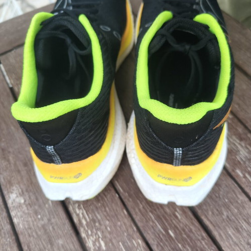 Saucony Endorphin Speed 5 running shoes like new, size 45, black multicolor