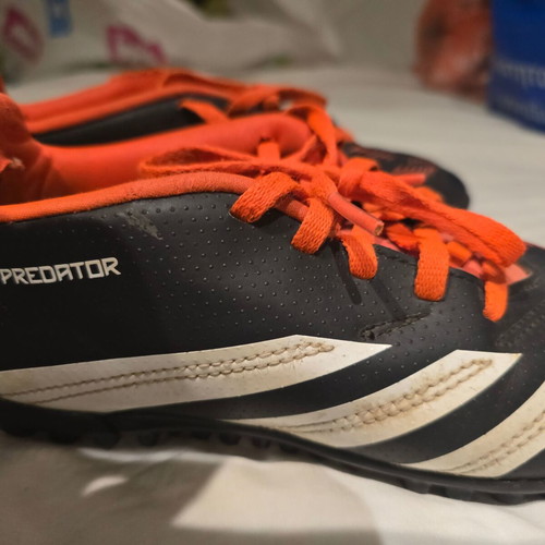 Αθλητικά παπούτσια ποδοσφαίρου Adidas μεταχειρισμένα, νούμερο 36, δερμάτινα με σχάρα
