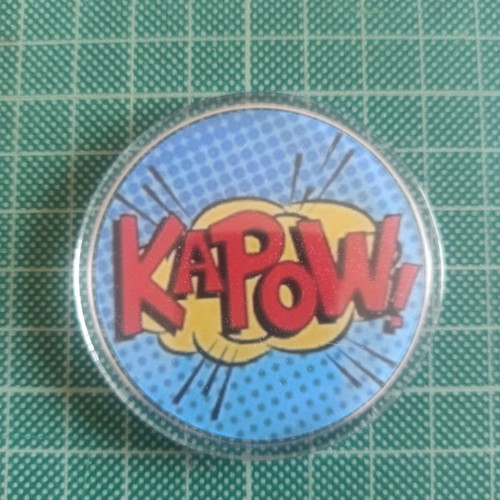 Crazy Text Pin or Magnet No2 new 6x6 cm