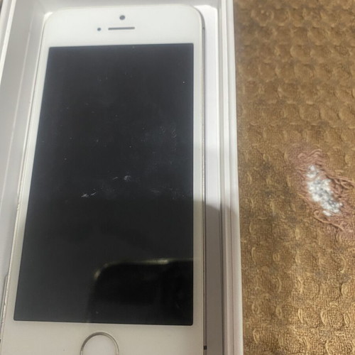 iPhone 5s and 2 more 5s for spare parts with boxes