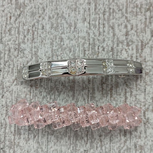 Hair clips new