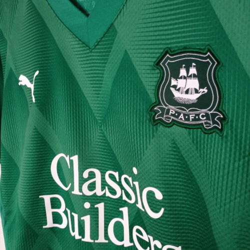 Plymouth Argyle 2023/2024 home shirt, size small