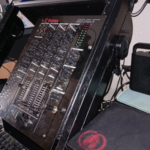 Mixer used, excellent condition and fully functional