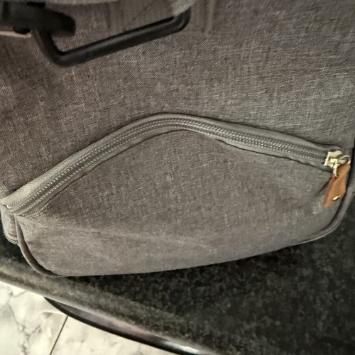 Bag and 5 baby bottles set
