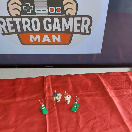 Subbuteo used players for throw-ins and corners