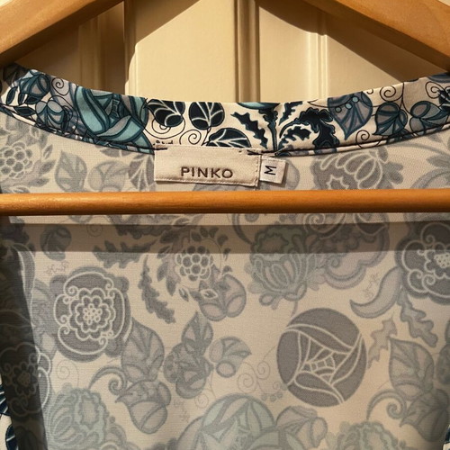 Pinko dress with deep V-neck and integrated belt, like new, size M, blue and white floral