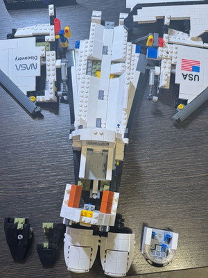 Lupin NASA Space Shuttle Discovery used, missing pieces, no box or instructions
