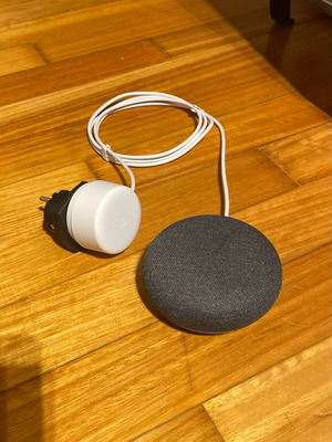 Google Nest Mini 1st Gen like new