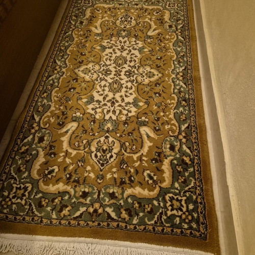 Machine-made rugs set of 3 like new, 1.5x0.75 m, with fringes