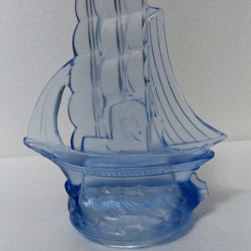 Decorative glass sailboat Nelson Art Deco 1935 like new