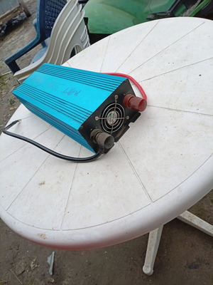 Doxin 3000 Pure Sine Wave Inverter used