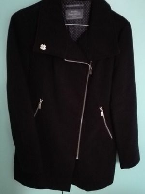 Bershka black coat like new, size S