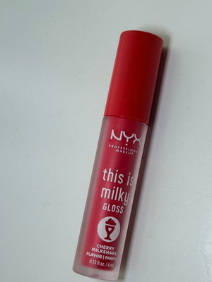 Nyx This Is Milky Gloss Cherry Milkshake 4ml like new