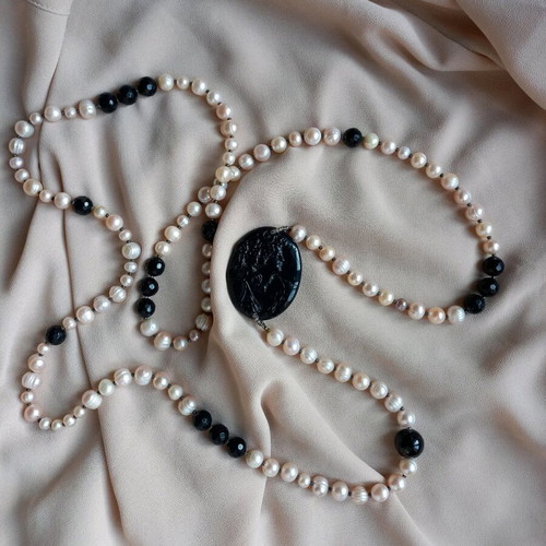 Onyx & rose pearls necklace used, vintage large