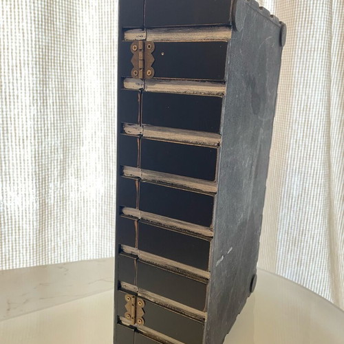 Wooden gift box with compartments for two wine bottles like new, silver stripes