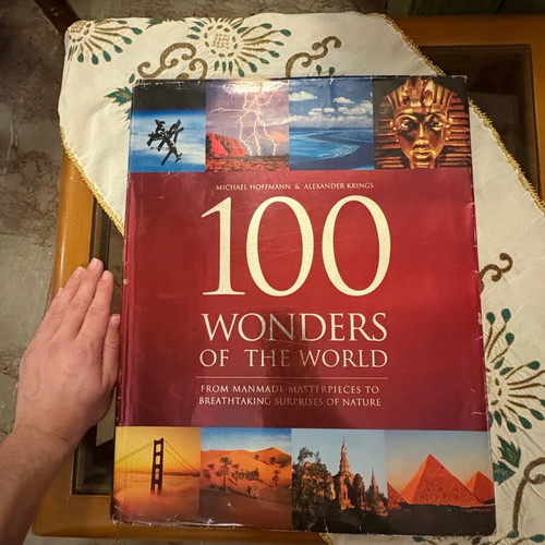 Book 100 Wonders of the World like new