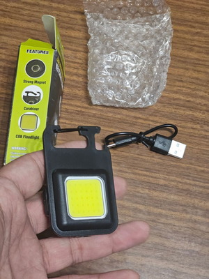Μαγνητικός φακός μπρελόκ με φόρτιση USB-C