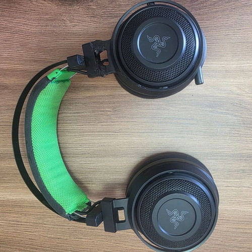 Razer Nari Ultimate Wireless Headset for Xbox One used