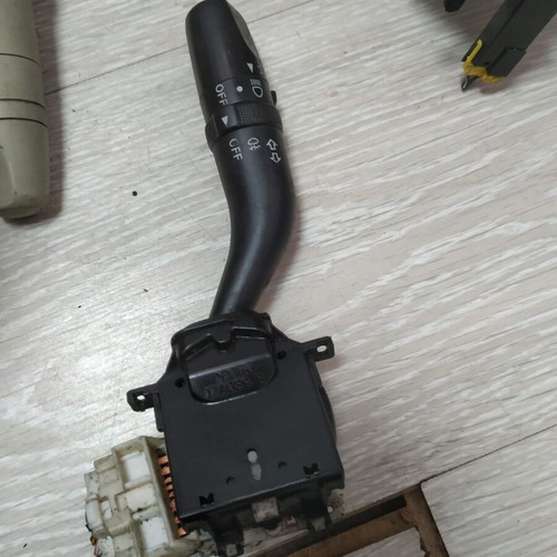 Light and indicator stalk for Toyota RAV 4 1997-2000 used, 17A089