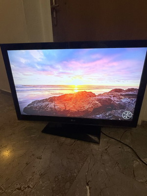 LG 42’ Full HD LCD τηλεόραση σαν καινούργιο