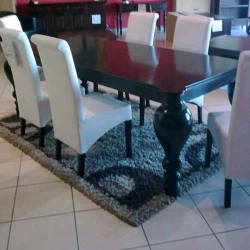 Dining table with 6 white leather chairs, new, oak wood
